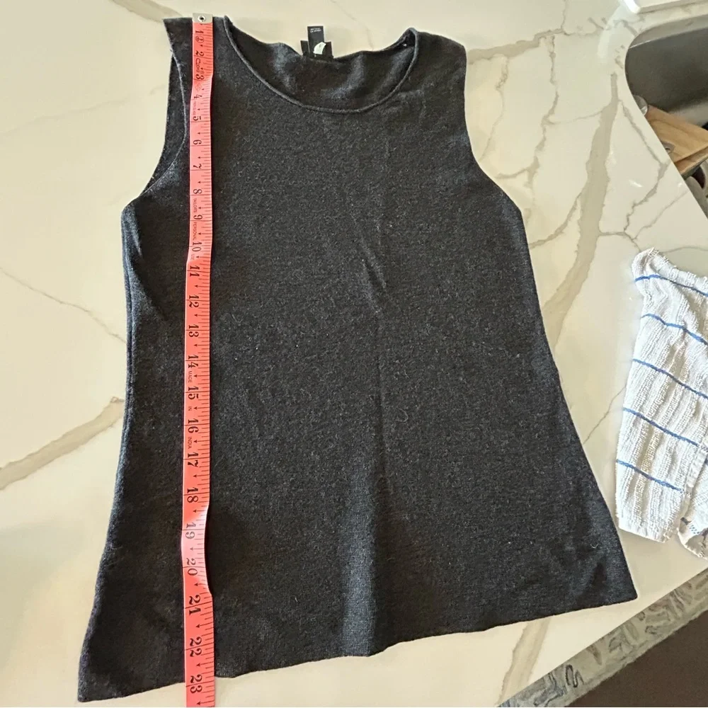 Eileen Fisher Charcoal Gray Sleeveless Crew Neck 100% ItalianMerino Wool Sweater